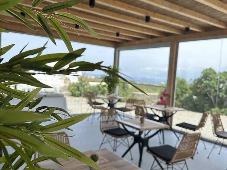 تختخواب و صبحانه Aegean Hospitality