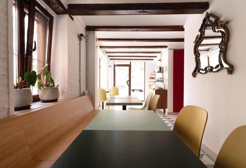 فندق 19 30 Valencia