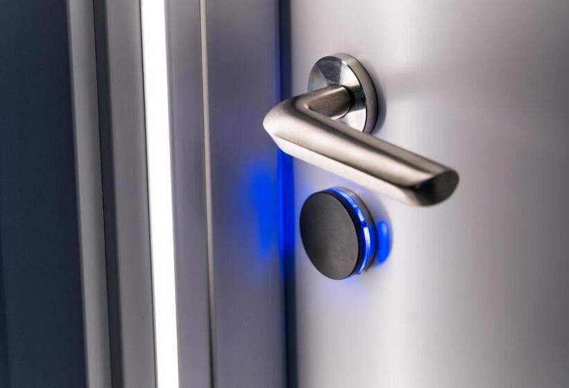 هتل Alda Galeria Coruna