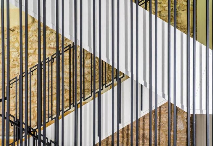 هتل Alda Galeria Coruna