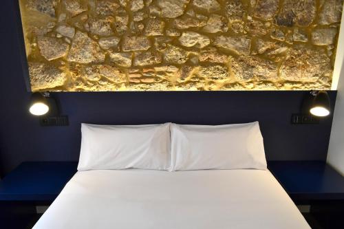 هتل Alda Galeria Coruna