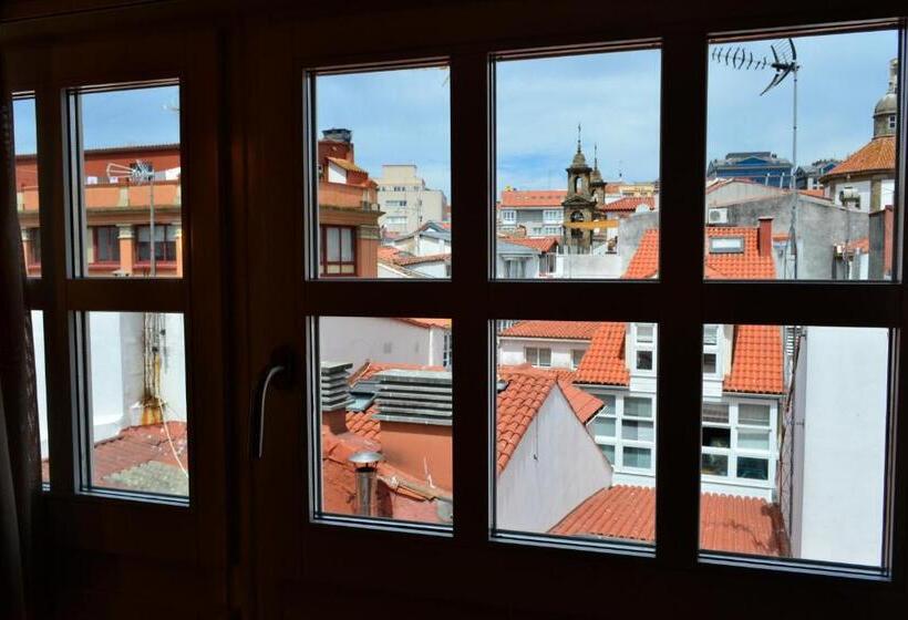 هتل Alda Galeria Coruna