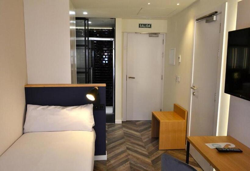 هتل Alda Galeria Coruna