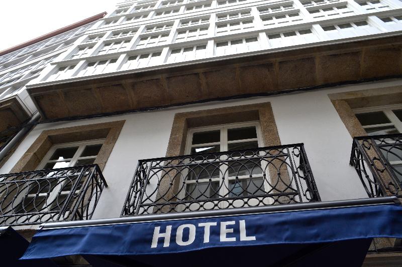 هتل Alda Galeria Coruna