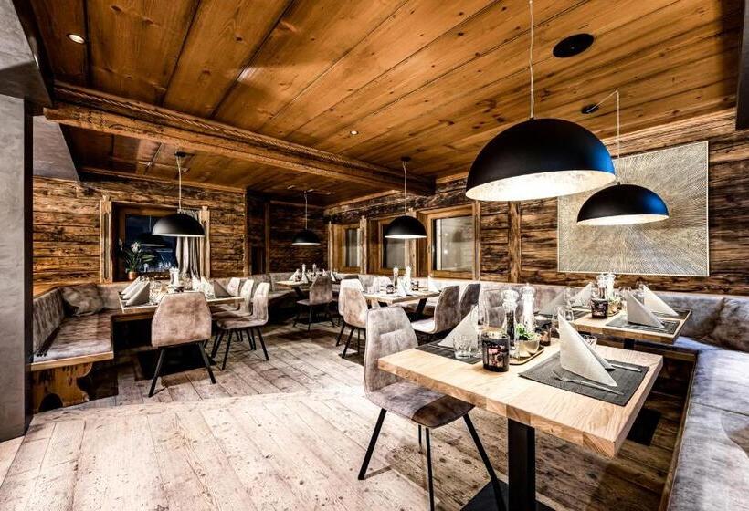 호텔 Almmonte Präclarum Suites Design