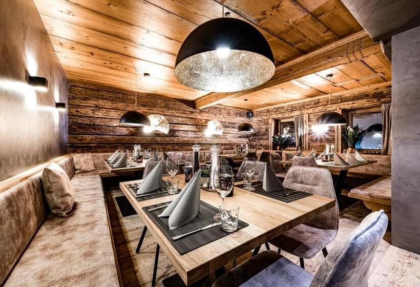 호텔 Almmonte Präclarum Suites Design