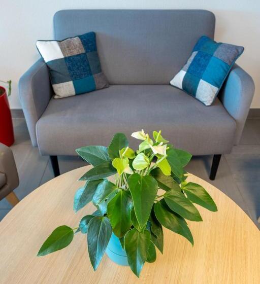 B&b Hotel Troyes Magasins D Usine