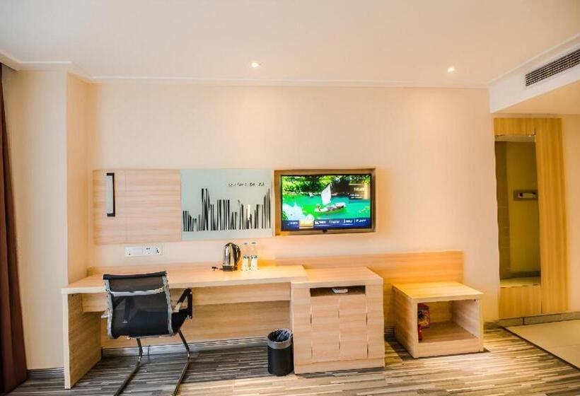 Отель City Comfort Inn Yichang East Railway Station