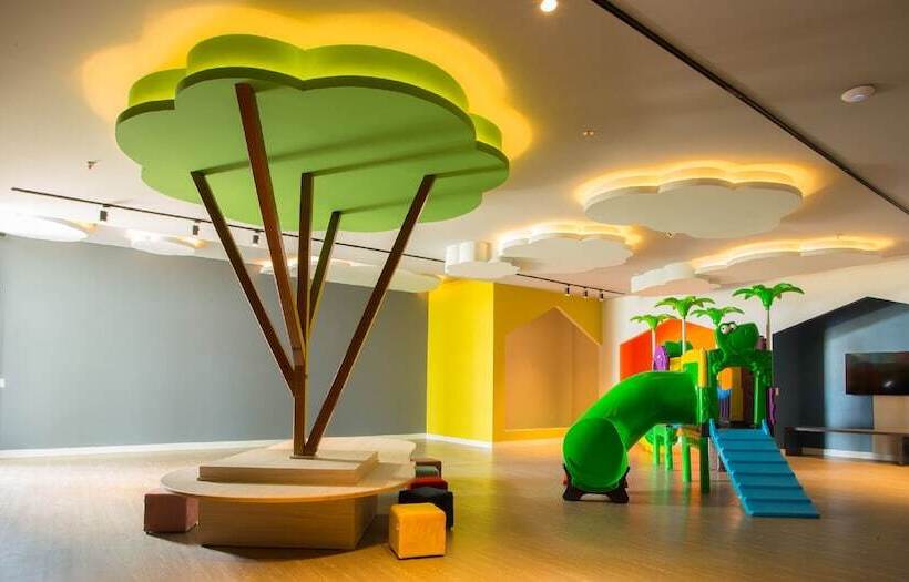ホテル Grand Suítes Family Resort By Atlantica