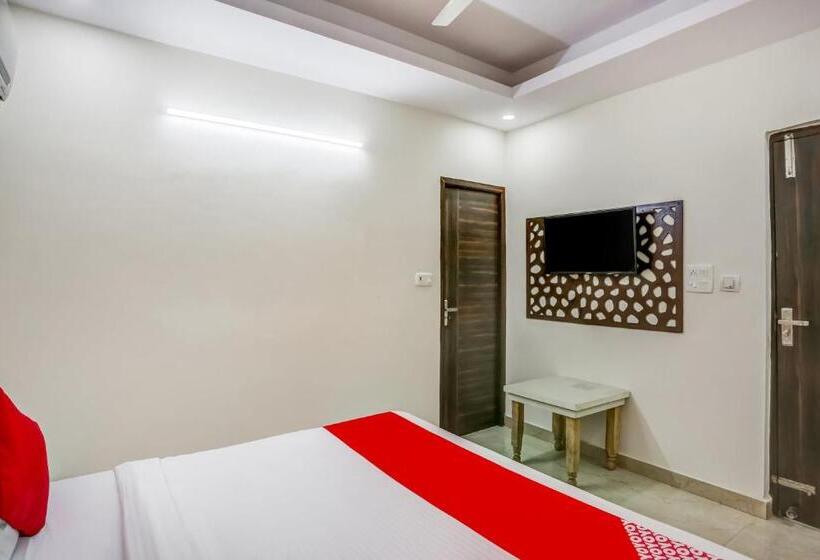 هتل Flagship 75676 New Daffodil Inn