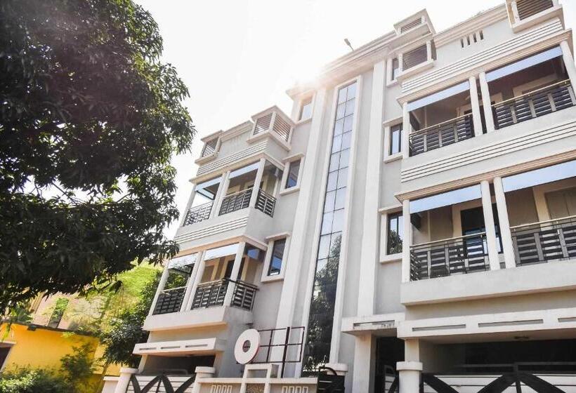 Отель Flagship 75693 Pradhan Palace