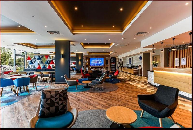 בית מלון כפרי Holiday Inn Express   Bicester, An Ihg