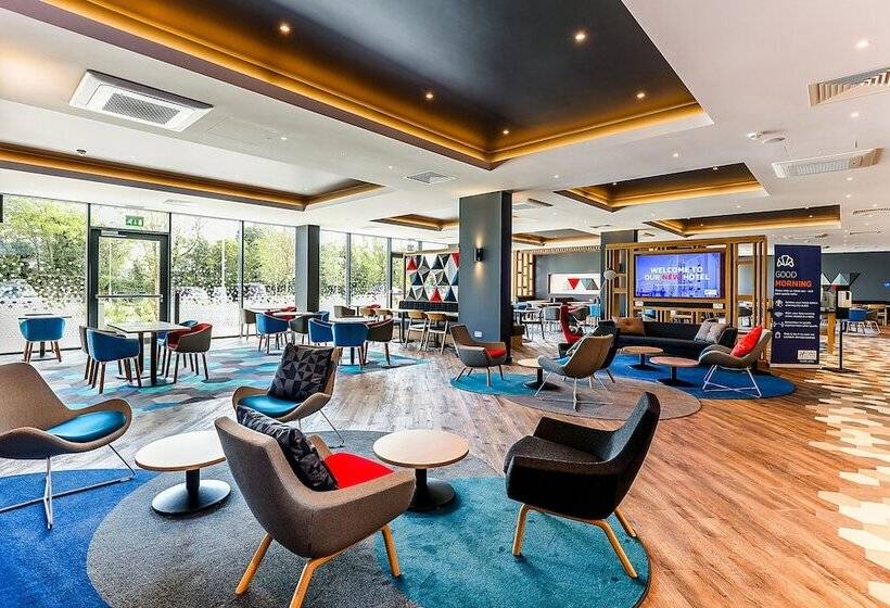 בית מלון כפרי Holiday Inn Express   Bicester, An Ihg