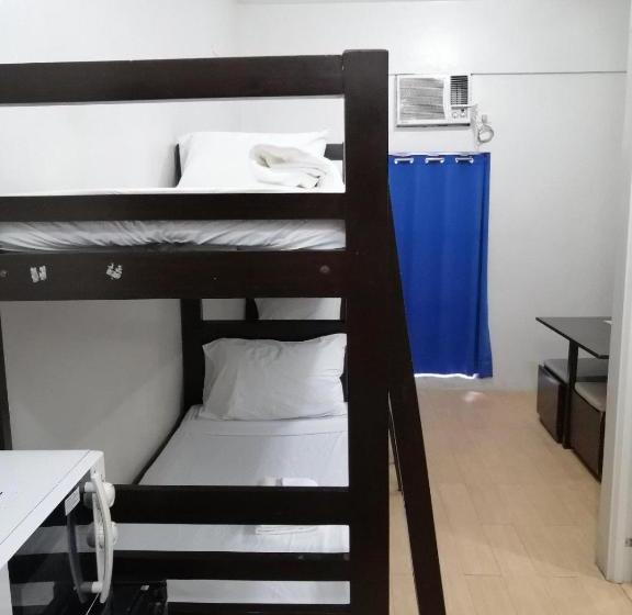 فندق Oyo 699 Forbes Hall