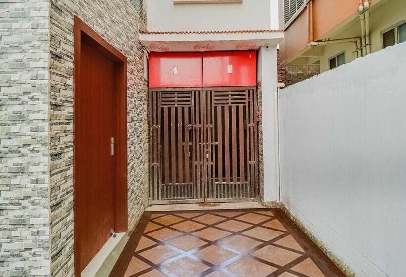 Hotel Oyo 70617 R.c. Inn