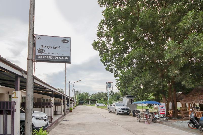 호텔 Oyo 75331 Hareeya