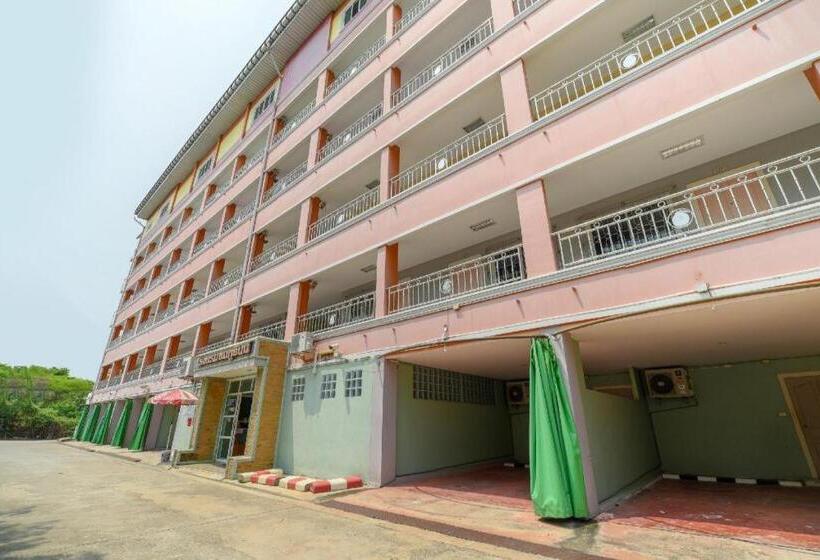 호텔 Oyo 762 Chompoo