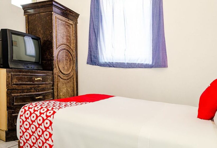 בית מלון כפרי Oyo  Cabo Del Sur