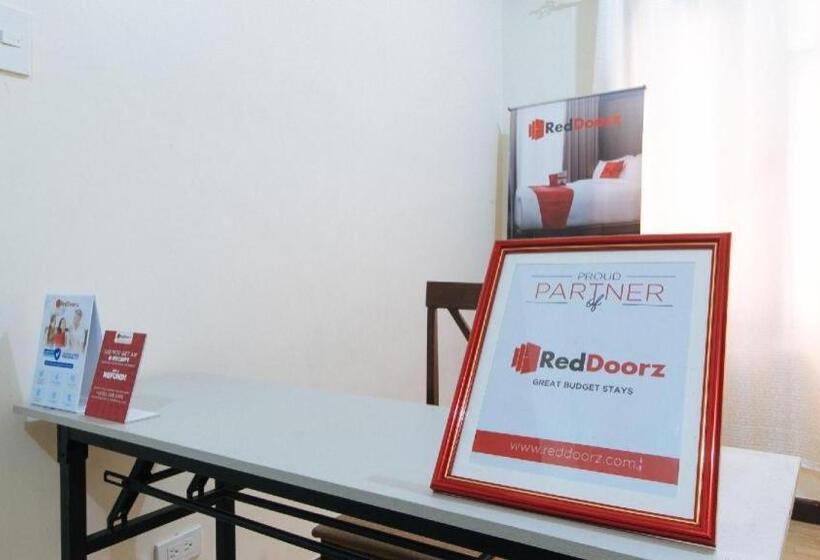 호텔 Reddoorz @ Tierra De Oro Resort