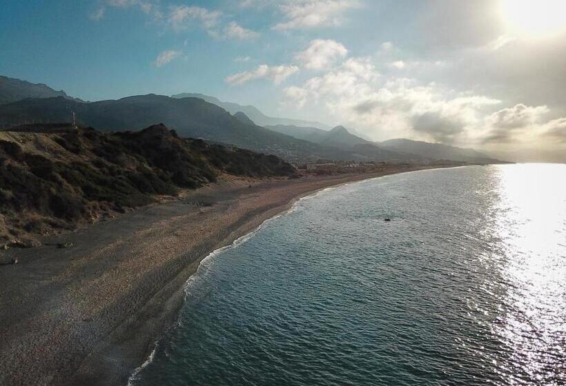 فندق Robinson Ierapetra