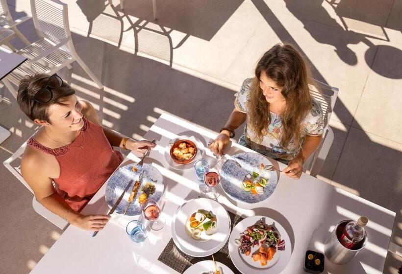 فندق Robinson Ierapetra