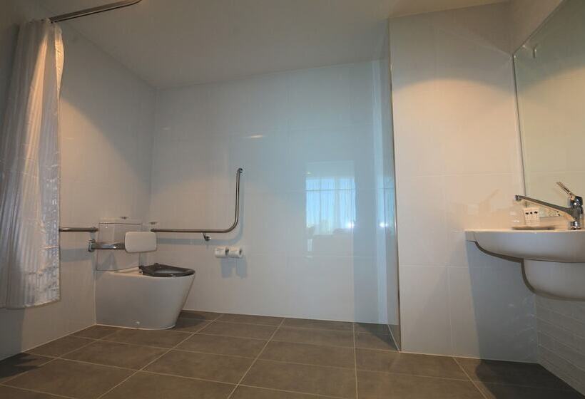 Отель Rydges Gold Coast Airport