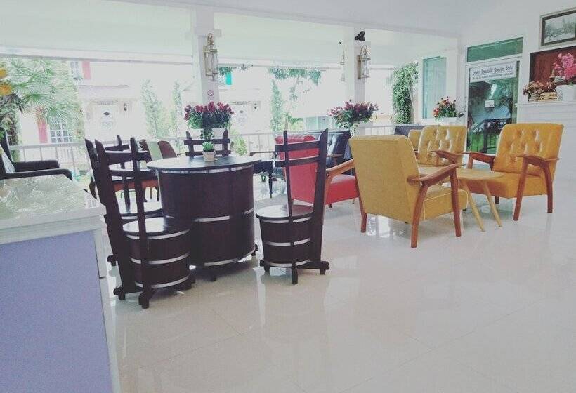 هتل Tomangoh Vintage Resort