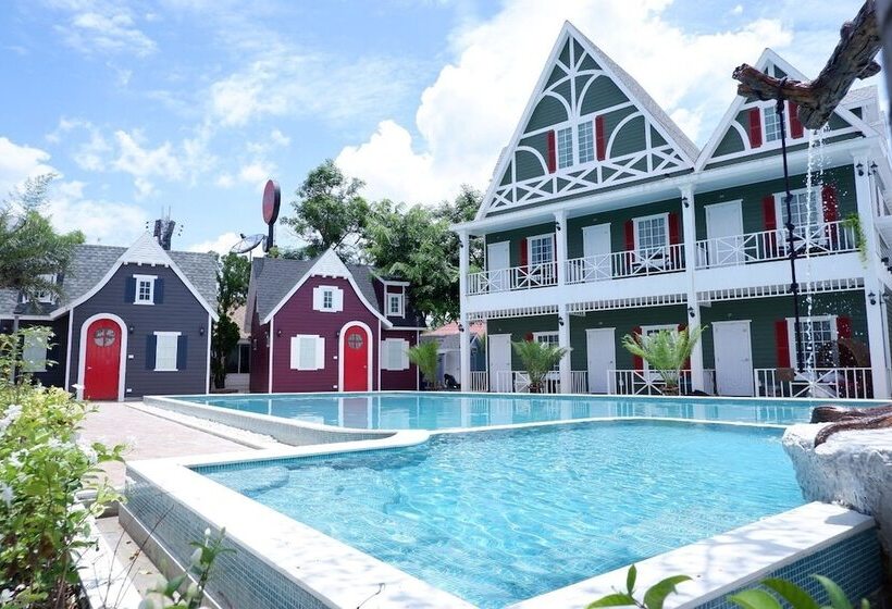 هتل Tomangoh Vintage Resort