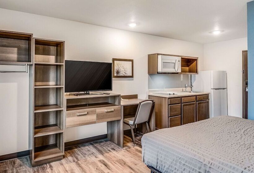 هتل Woodspring Suites West Des Moines