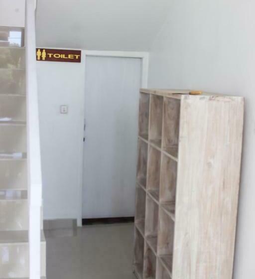 ペンション Lilis Ikvala Radha