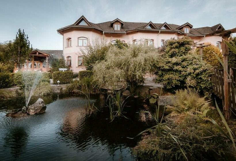 ペンション Penzión Kráľov Prameň