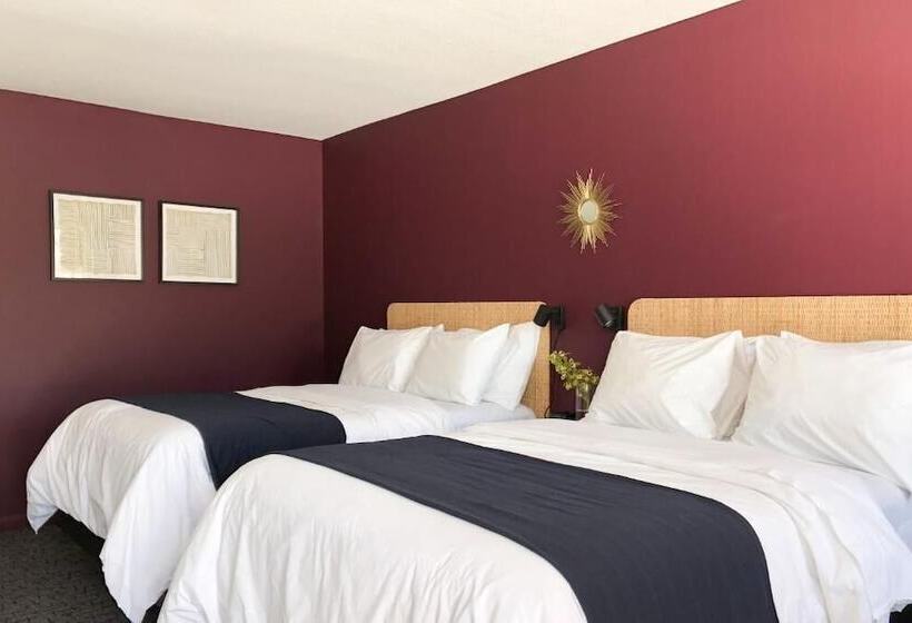 The Nomad Motel   International Falls, Mn   Near Canadian Border