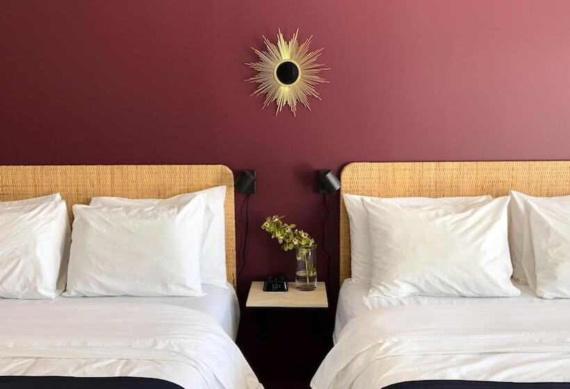 The Nomad Motel   International Falls, Mn   Near Canadian Border