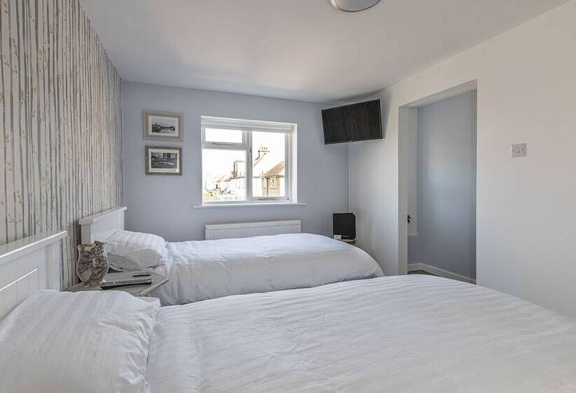 The Sleepinn Hare B&b