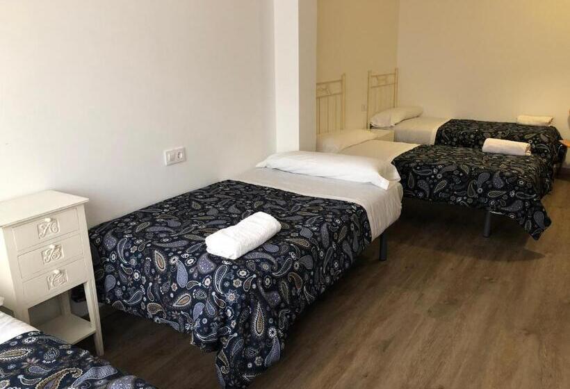 Albergue Pensión Cabo Da Vila