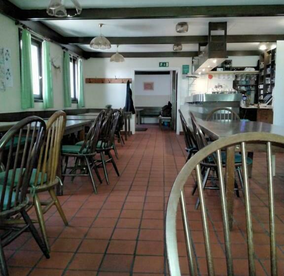 تختخواب و صبحانه Accommodation And Restaurant Tia