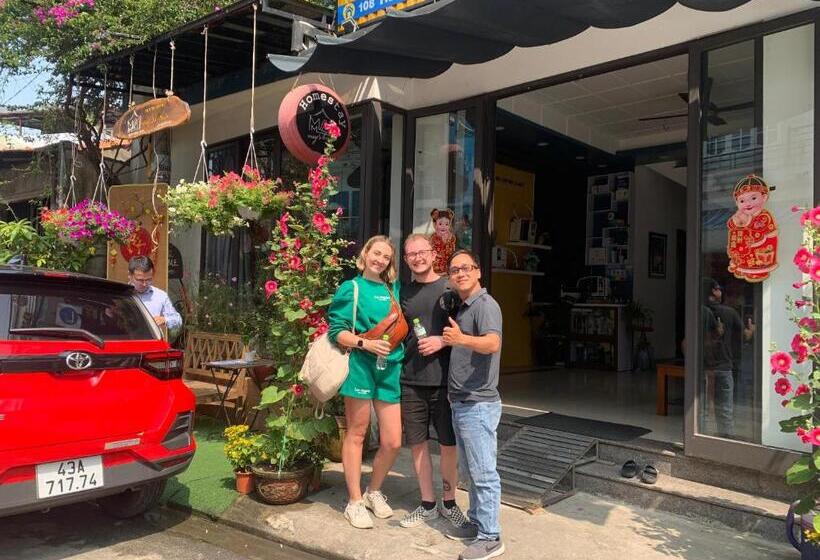 تختخواب و صبحانه May S House Hoi An