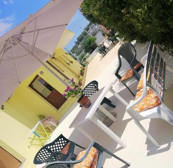 Bed and Breakfast Li Frasulli Mei