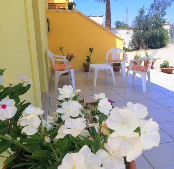 Bed and Breakfast Li Frasulli Mei