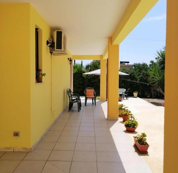 Bed and Breakfast Li Frasulli Mei