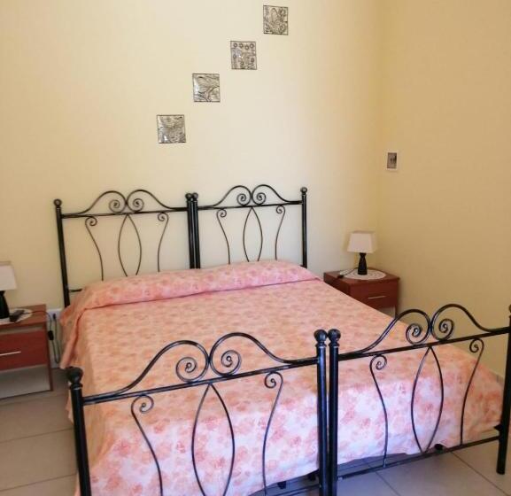 Bed and Breakfast Li Frasulli Mei