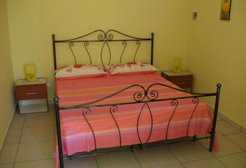 Bed and Breakfast Li Frasulli Mei