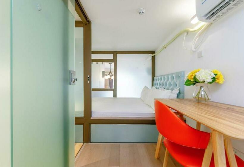 Chang Chun Teng Apart