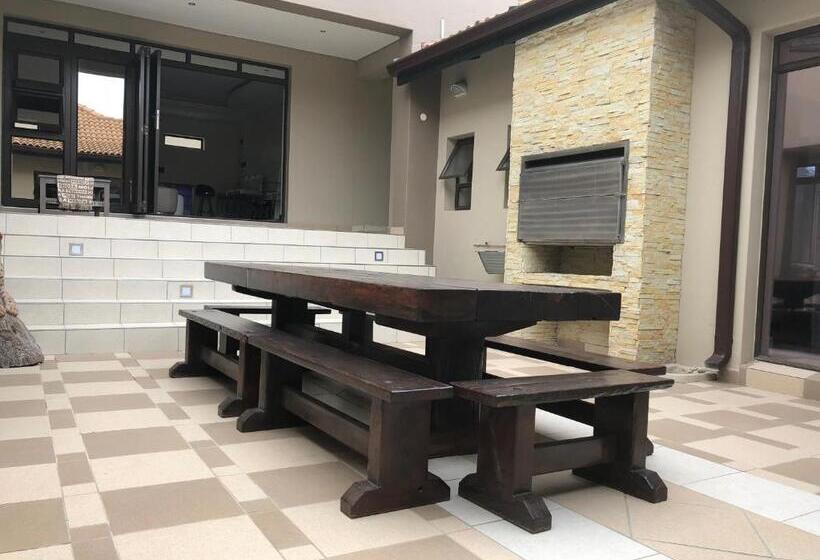 Coral Beach Bed & Breakfast