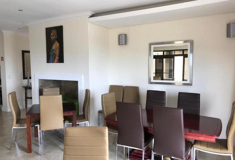 Coral Beach Bed & Breakfast