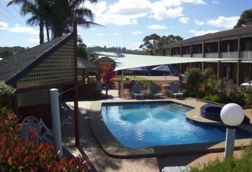 בית מלון כפרי Black Swan Motor Inn