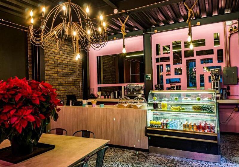 Cadillac Hotel Boutique