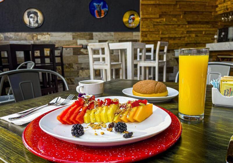 Cadillac Hotel Boutique