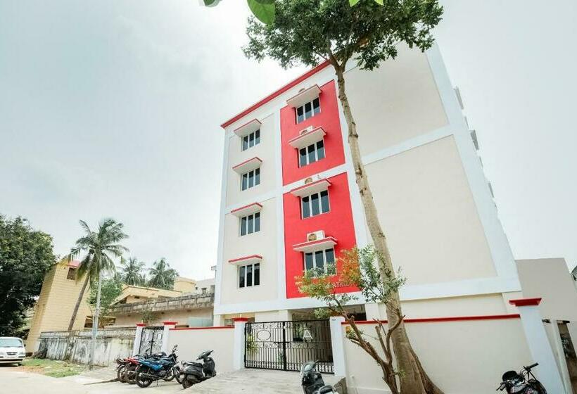 ホテル Collection O Stay Inn Luxury Service Apartments