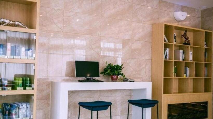 בית מלון כפרי Greentree Inn Jining Wenshang County Guangchang Road